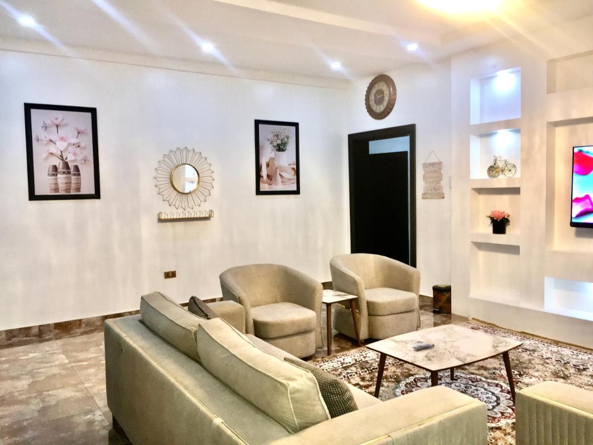 De-Omega Homes - Serviced Apartment Jahi, アブジャ エクステリア 写真