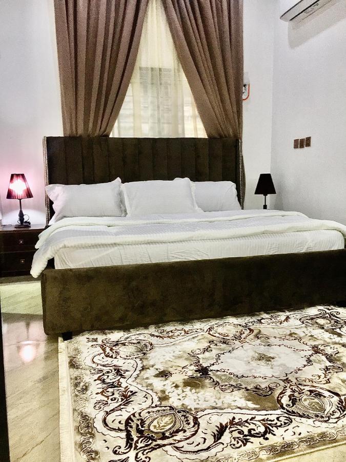 De-Omega Homes - Serviced Apartment Jahi, アブジャ エクステリア 写真