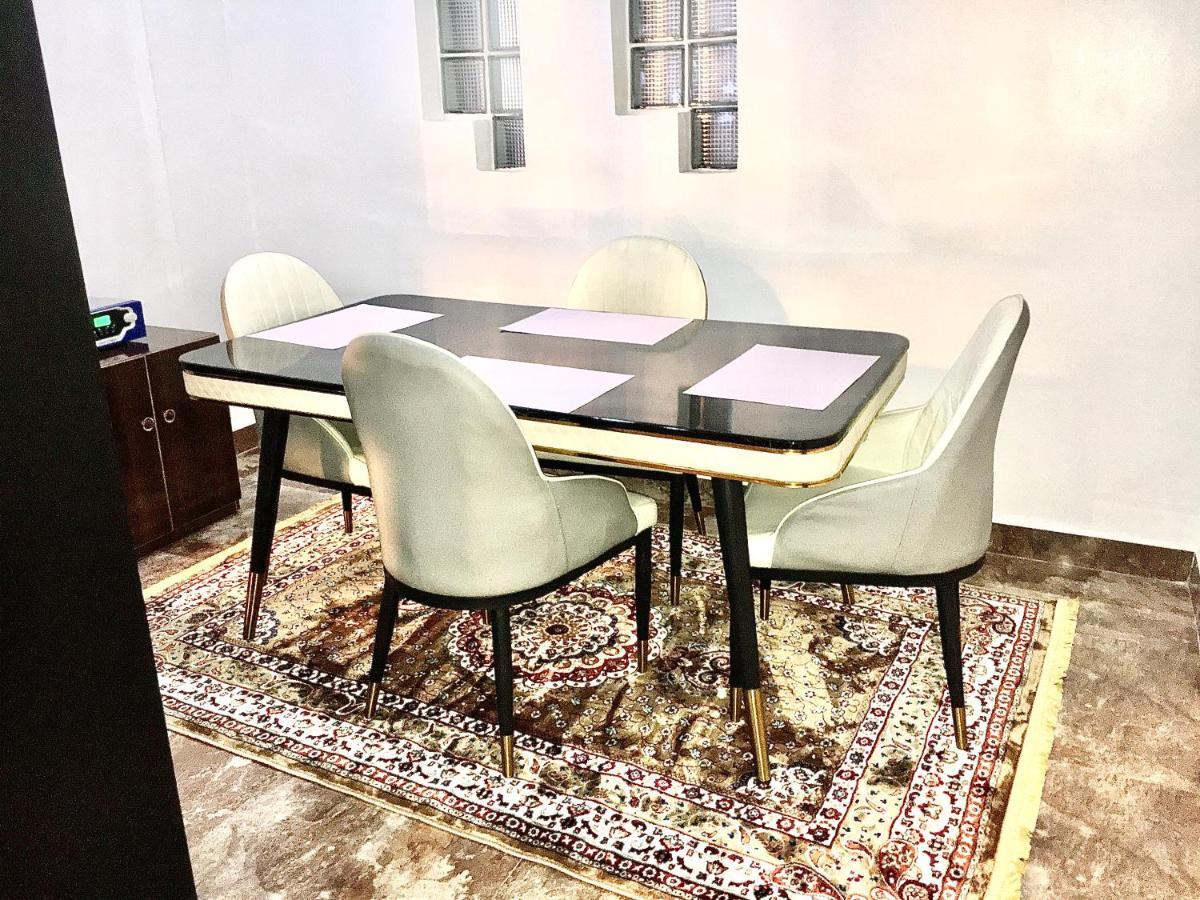 De-Omega Homes - Serviced Apartment Jahi, アブジャ エクステリア 写真